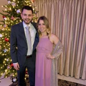 Meet your Posher, Larissa